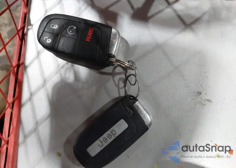 2016 Jeep Renegade Trailhawk z USA, uszkodzony, nr VIN ZACCJBCT8GPD17847